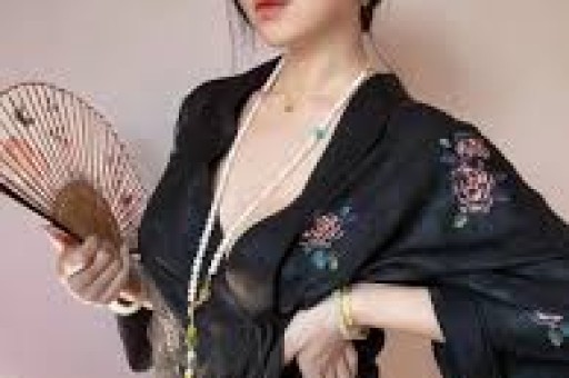 旺仔小乔翻车实录：900多块看面具网红演唱会割韭菜新姿势！