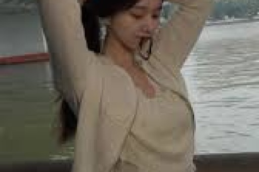 网红桐桐就酱突然停播圈内互撕爆猛料网友直呼这下真要凉了