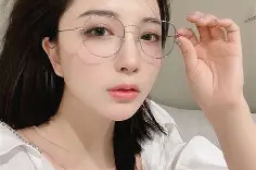 林俊杰女友七七委托发布律师声明：针对造谣、诽谤已依法报案启动刑事追责程序；此前多个爆料称其私生活混乱假名媛