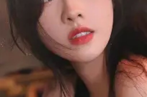 加拿大前总理儿子拍性感大片秀腹肌！硬蹭准继母水果姐热度网友：呃……